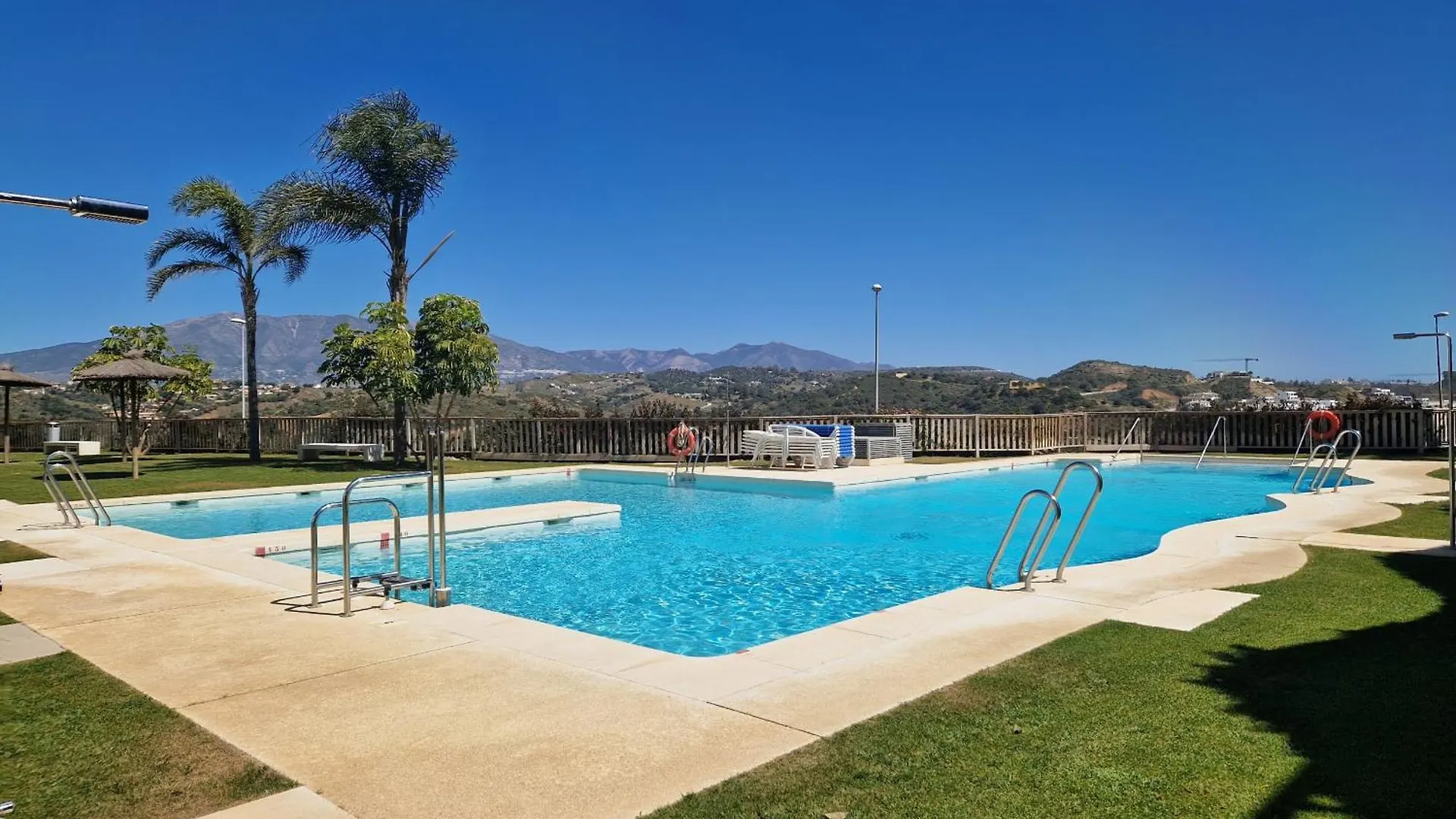3 Bed Apartment In Casa Banderas La Cala De Mijas